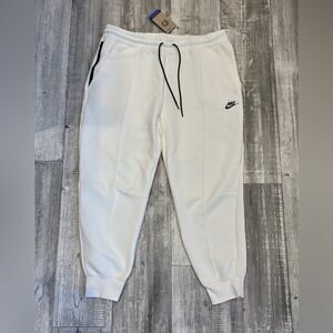 Womens Nike Joggers with Black Accents Size XL-Refurbished